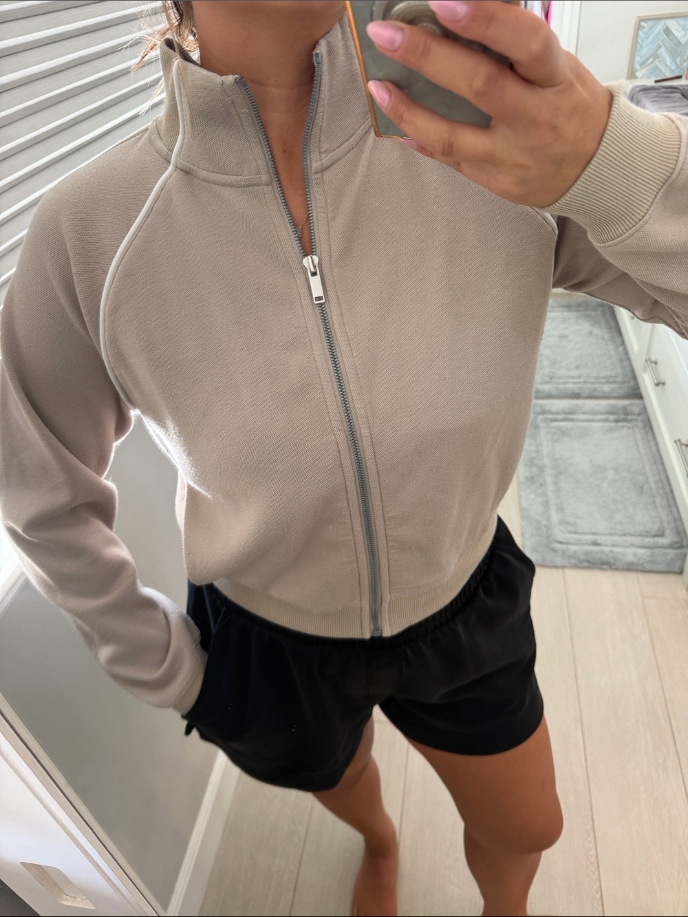 SPANX taupe Women’s Zip-Up Jacket with Contrast Piping